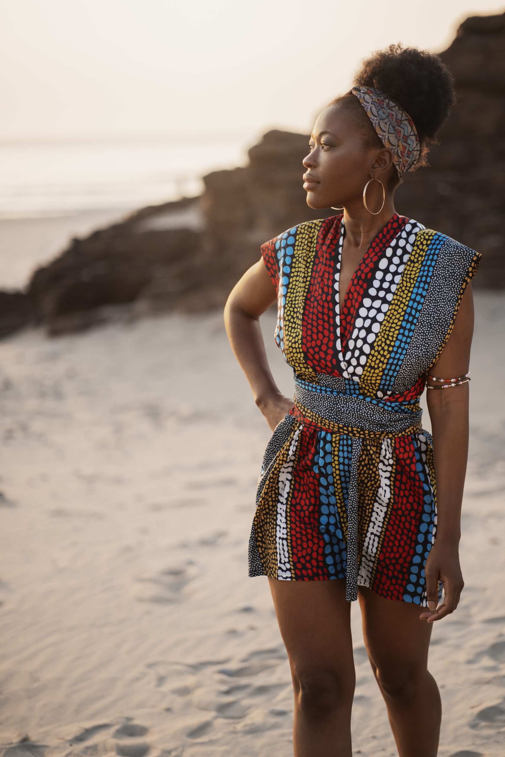 woman-wearing-native-african-clothing-beach